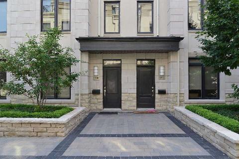 th33 - 9 Oakburn Cres, Townhouse with 3 bedrooms, 3 bathrooms and 1 parking in Toronto ON | Image 1