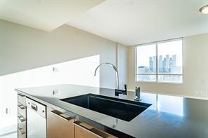 2802 - 1111 10 Street Sw, Condo with 2 bedrooms, 2 bathrooms and 1 parking in Calgary AB | Image 13