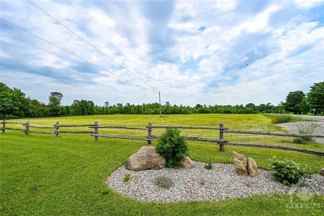 103 County Road 1 Road, House detached with 3 bedrooms, 2 bathrooms and 12 parking in Elizabethtown Kitley ON | Image 28