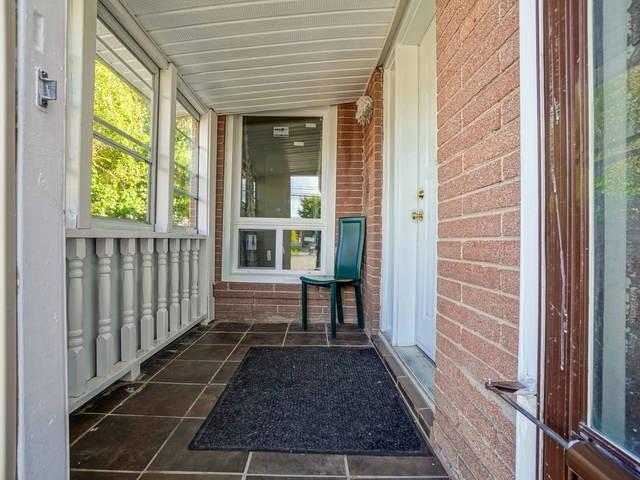 207 Ellesmere Rd, House detached with 3 bedrooms, 4 bathrooms and 5 parking in Toronto ON | Image 4