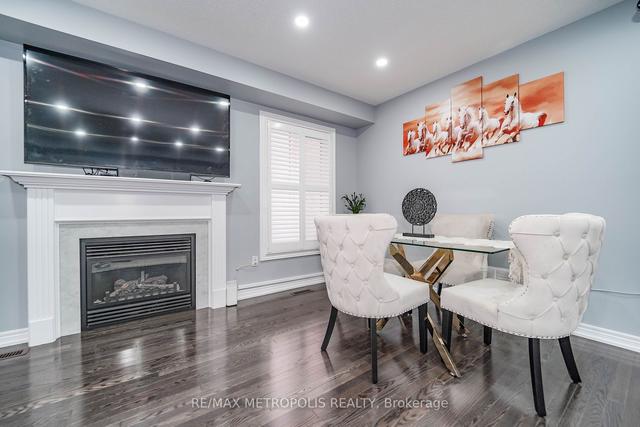 12 Tustin Rd, House semidetached with 4 bedrooms, 4 bathrooms and 4 parking in Brampton ON | Image 3