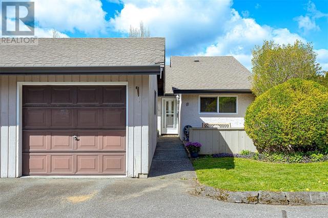 8 - 1184 Clarke Rd, House attached with 2 bedrooms, 1 bathrooms and 1 parking in Central Saanich BC | Image 1