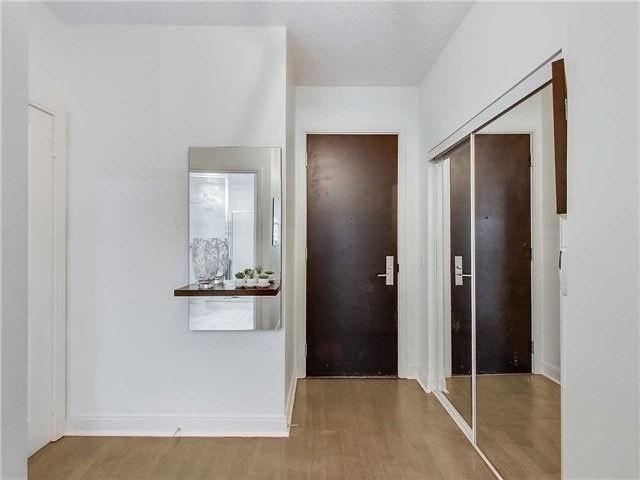 503 - 1 Scott St, Condo with 2 bedrooms, 2 bathrooms and 1 parking in Toronto ON | Image 12