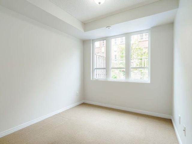 Th 148 - 35 Elsie Lane, Townhouse with 3 bedrooms, 2 bathrooms and 1 parking in Toronto ON | Image 10
