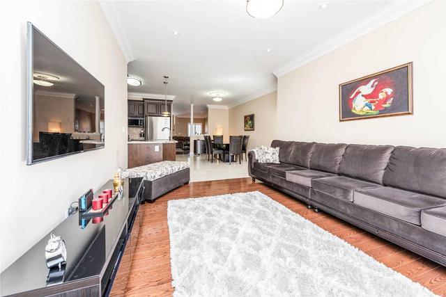 23 Mistycreek Cres, House detached with 2 bedrooms, 4 bathrooms and 6 parking in Brampton ON | Image 6