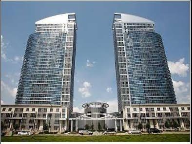 th301 - 36 Lee Centre Dr, Townhouse with 2 bedrooms, 2 bathrooms and 1 parking in Toronto ON | Image 2