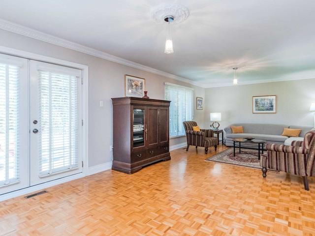 82 Bonnyview Dr, House detached with 4 bedrooms, 3 bathrooms and 4 parking in Toronto ON | Image 19
