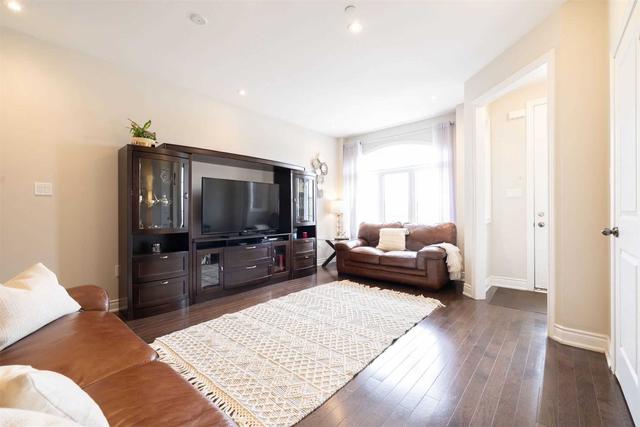 7 - 1331 Major Mackenzie Dr, Townhouse with 3 bedrooms, 3 bathrooms and 2 parking in Vaughan ON | Image 21