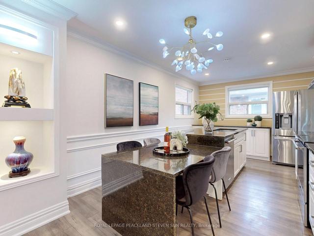 52 Bickerton Cres, House detached with 6 bedrooms, 11 bathrooms and 7 parking in Toronto ON | Image 3
