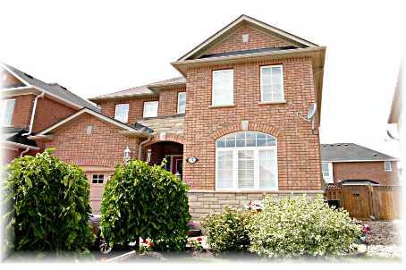 17 Brambirch Cres, House detached with 3 bedrooms, 3 bathrooms and 2 parking in Brampton ON | Image 1