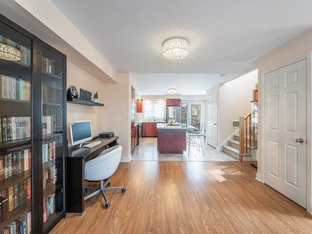 36 - 38 Harry Penrose Ave, Townhouse with 2 bedrooms, 3 bathrooms and 1 parking in Aurora ON | Image 9