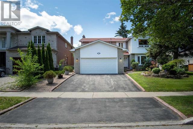 56 Chipstead Rd, House detached with 4 bedrooms, 3 bathrooms and 4 parking in Toronto ON | Image 1