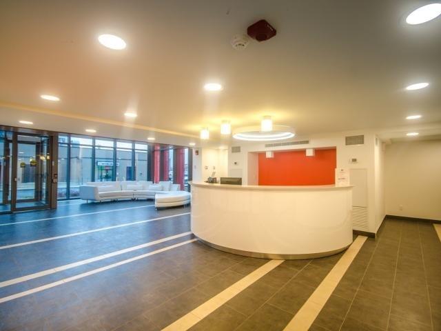 823 - 15 James Finlay Way, Condo with 1 bedrooms, 1 bathrooms and 1 parking in Toronto ON | Image 2