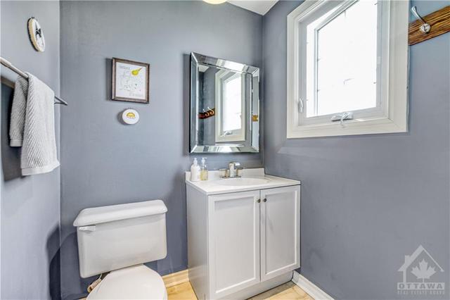 930 Walkley Road, Townhouse with 3 bedrooms, 2 bathrooms and 2 parking in Ottawa ON | Image 13