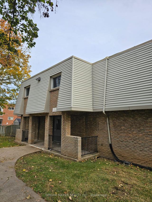 155 - 17 Old Pine Tr, Townhouse with 2 bedrooms, 1 bathrooms and 1 parking in St. Catharines ON | Image 16