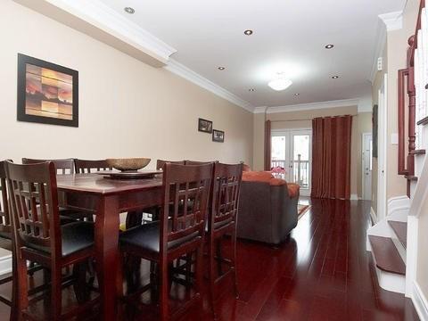 16 Haddon Ave, House detached with 3 bedrooms, 4 bathrooms and 4 parking in Toronto ON | Image 3
