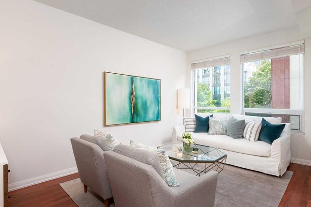 th 314 - 25 Soho St, Townhouse with 2 bedrooms, 2 bathrooms and 1 parking in Toronto ON | Image 25