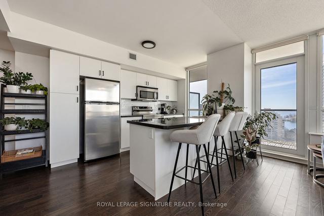 1602 - 15 Legion Rd, Condo with 2 bedrooms, 1 bathrooms and 1 parking in Toronto ON | Image 21
