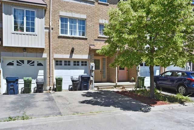 39 Norman Wesley Way, Townhouse with 3 bedrooms, 2 bathrooms and 2 parking in Toronto ON | Image 23
