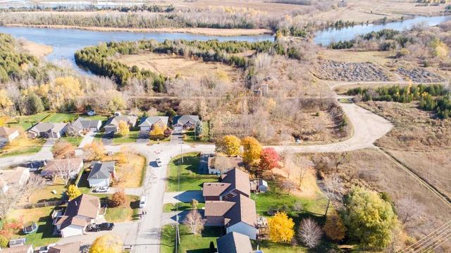 66 Champlain Blvd, House detached with 3 bedrooms, 3 bathrooms and 8 parking in Kawartha Lakes ON | Image 33