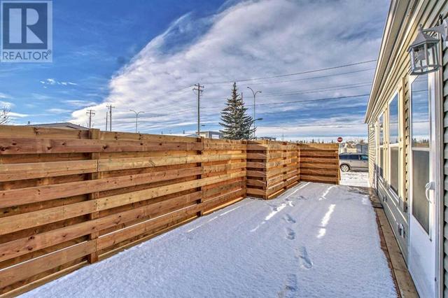 105, - 9090 24 Street Se, Home with 2 bedrooms, 1 bathrooms and 2 parking in Calgary AB | Image 36