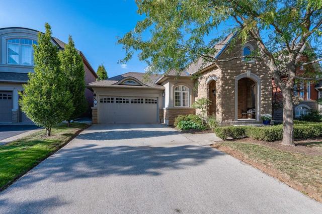 3285 Timeless Dr E, House detached with 3 bedrooms, 2 bathrooms and 6 parking in Oakville ON | Image 1