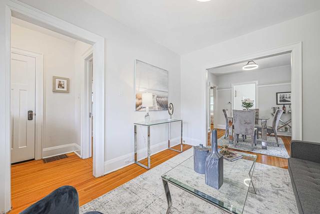 409 Northcliffe Blvd, House detached with 2 bedrooms, 2 bathrooms and 1 parking in Toronto ON | Image 3