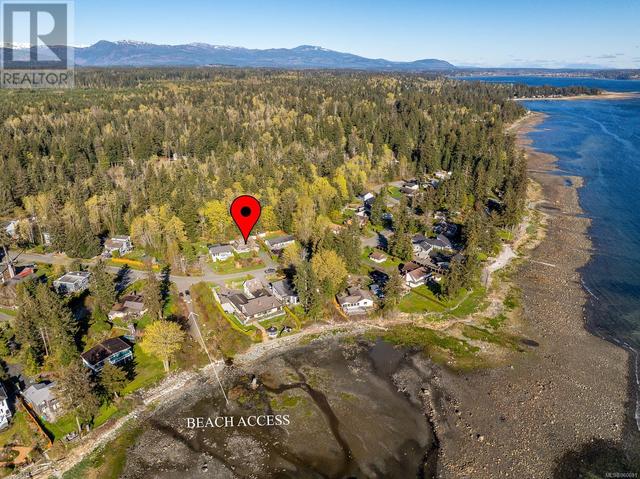 224 Spindrift Rd, House detached with 2 bedrooms, 3 bathrooms and 6 parking in Comox Valley A BC | Image 4
