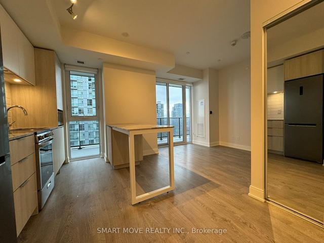 3707 - 70 Annie Craig Dr, Condo with 1 bedrooms, 2 bathrooms and 1 parking in Toronto ON | Image 11