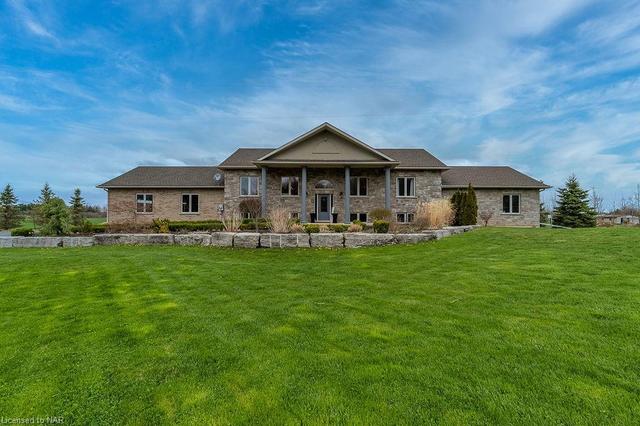 2146 Hurricane Road, House detached with 6 bedrooms, 4 bathrooms and 12 parking in Thorold ON | Image 1