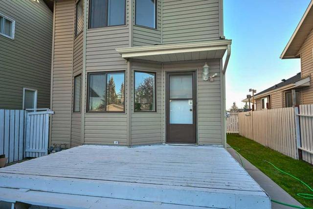 92 Martingrove Way, Home with 4 bedrooms, 3 bathrooms and 3 parking in Calgary AB | Image 39