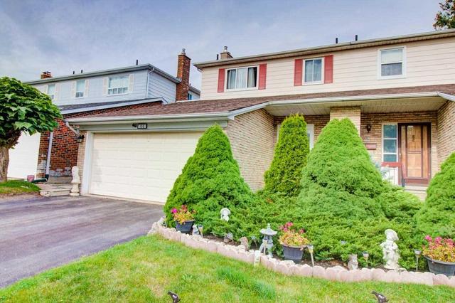 44 Shootfield Cres, House semidetached with 4 bedrooms, 3 bathrooms and 2 parking in Toronto ON | Image 1
