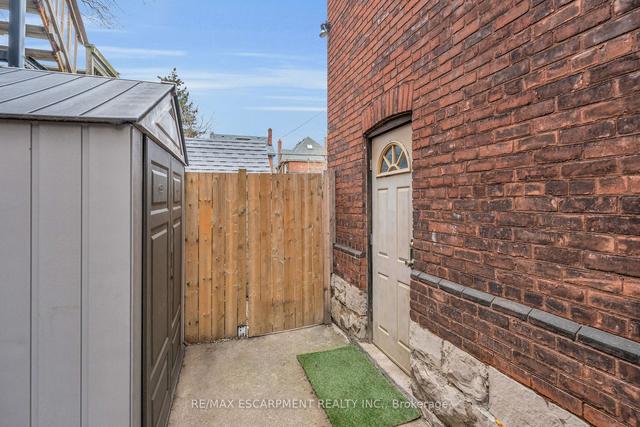 46 Garfield Ave S, House detached with 5 bedrooms, 3 bathrooms and 2 parking in Hamilton ON | Image 34