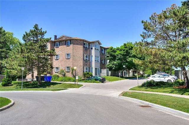 207 - 30 Hugo Crescent, House attached with 1 bedrooms, 1 bathrooms and 1 parking in Kitchener ON | Image 15