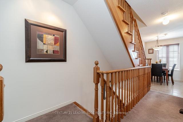 99 Torbarrie Rd, House attached with 3 bedrooms, 4 bathrooms and 1 parking in Toronto ON | Image 5