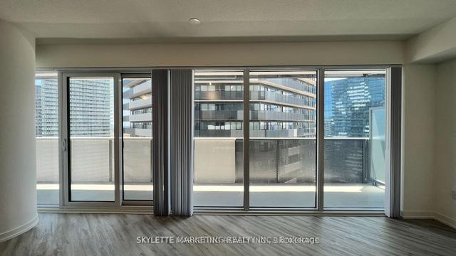 3308 - 55 Cooper St, Condo with 1 bedrooms, 1 bathrooms and 0 parking in Toronto ON | Image 7