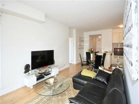 817 - 24 Woodstream Blvd, Condo with 2 bedrooms, 2 bathrooms and 1 parking in Vaughan ON | Image 9