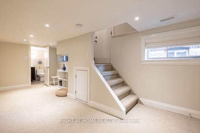 24 Brookdale Ave, House detached with 3 bedrooms, 2 bathrooms and 1 parking in Toronto ON | Image 26