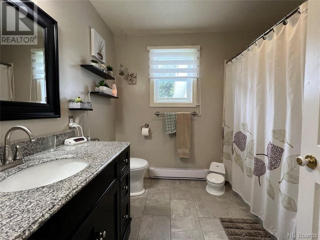 15 Lord Avenue, House detached with 3 bedrooms, 1 bathrooms and null parking in Edmundston NB | Image 17