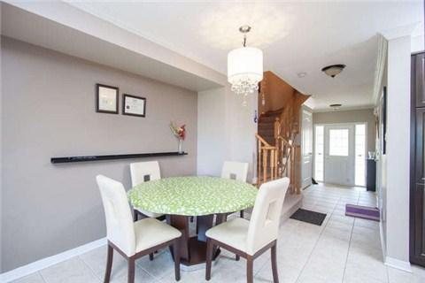 39 Eagle Trace Dr, House attached with 3 bedrooms, 3 bathrooms and 1 parking in Brampton ON | Image 10