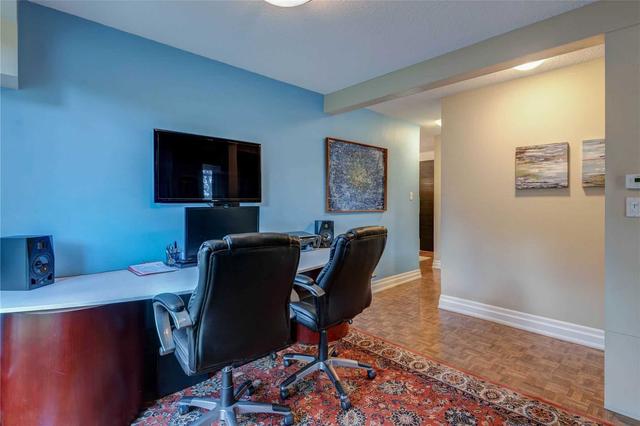 208 - 1359 White Oaks Blvd, Condo with 2 bedrooms, 2 bathrooms and 1 parking in Oakville ON | Image 21
