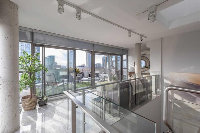 ph03 - 281 Mutual St, Condo with 3 bedrooms, 3 bathrooms and 2 parking in Toronto ON | Image 16