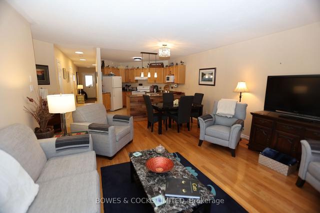 19 Village Cres, Townhouse with 2 bedrooms, 3 bathrooms and 2 parking in Peterborough ON | Image 13