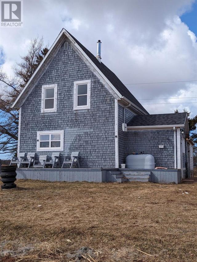 1106 Locke Road, House detached with 2 bedrooms, 2 bathrooms and null parking in O'Leary FD PE | Image 17