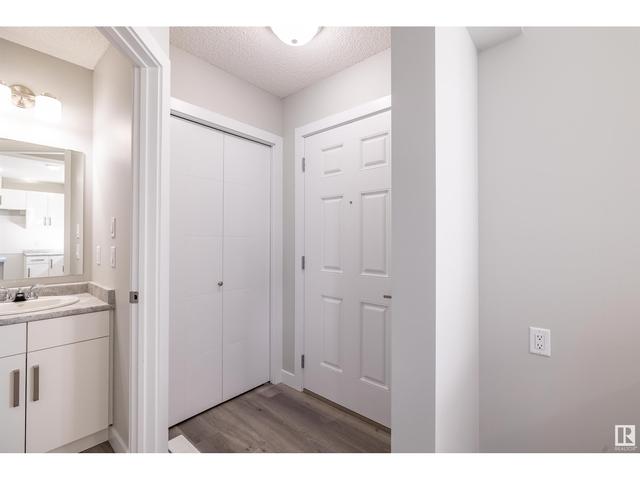 11246 92 St Nw, House semidetached with 3 bedrooms, 2 bathrooms and 2 parking in Edmonton AB | Image 19