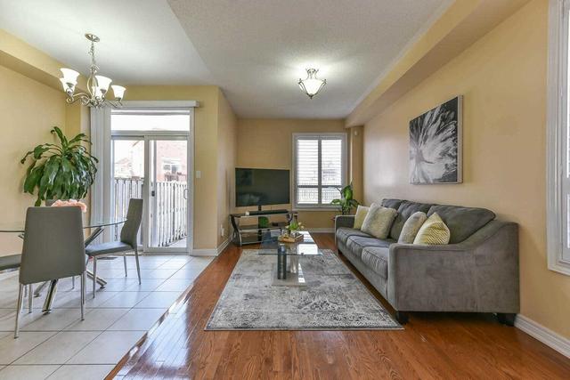 38 Calm Waters Cres, House semidetached with 3 bedrooms, 4 bathrooms and 3 parking in Brampton ON | Image 4