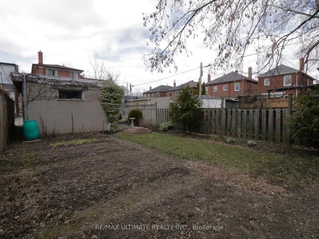 433 St Johns Rd, House detached with 3 bedrooms, 2 bathrooms and 3 parking in Toronto ON | Image 26
