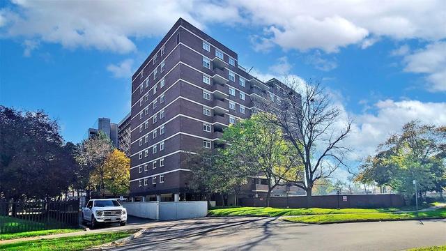 1001 - 40 Chichester Pl, Condo with 2 bedrooms, 2 bathrooms and 1 parking in Toronto ON | Image 12
