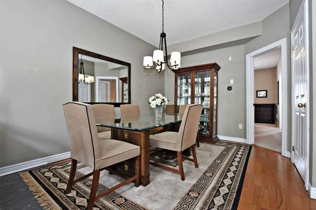 998 On Bogart Circ, Townhouse with 3 bedrooms, 4 bathrooms and 4 parking in Newmarket ON | Image 9