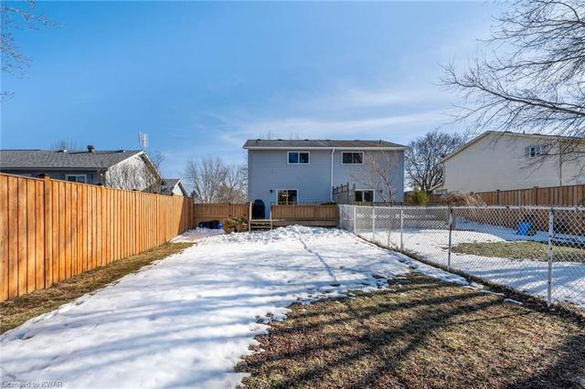 80 Connelly Drive, House semidetached with 3 bedrooms, 1 bathrooms and 3 parking in Kitchener ON | Image 34